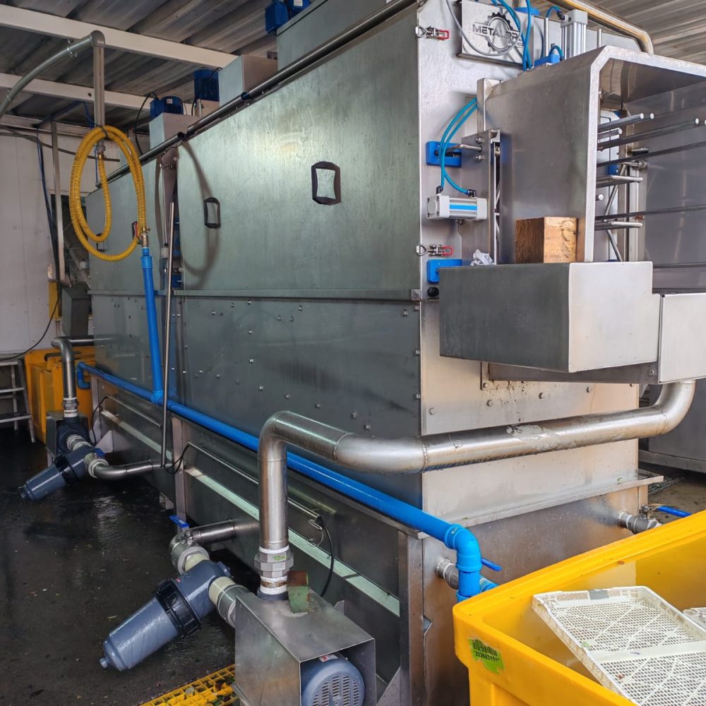 Línea productiva industrial diseñada y fabricada a medida por Metal Pro Service