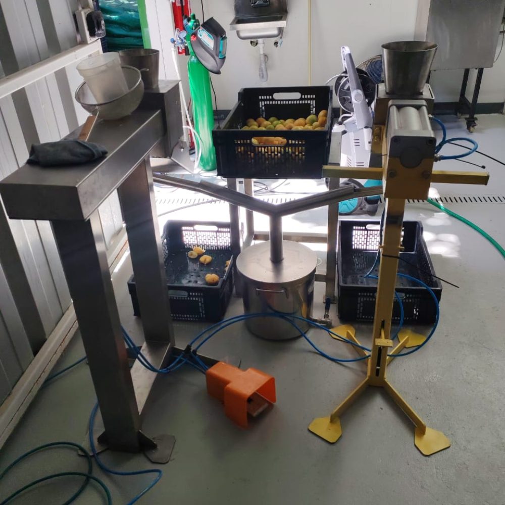 Línea productiva industrial diseñada y fabricada a medida por Metal Pro Service